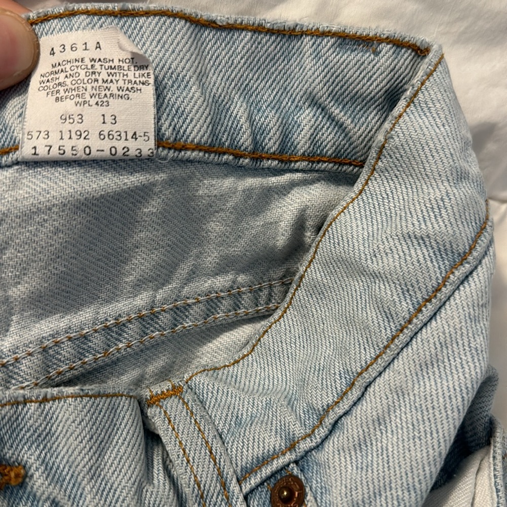 Vintage 90’s 🇺🇸Made in USA Light Wash Levi’s - Picture 9 of 9